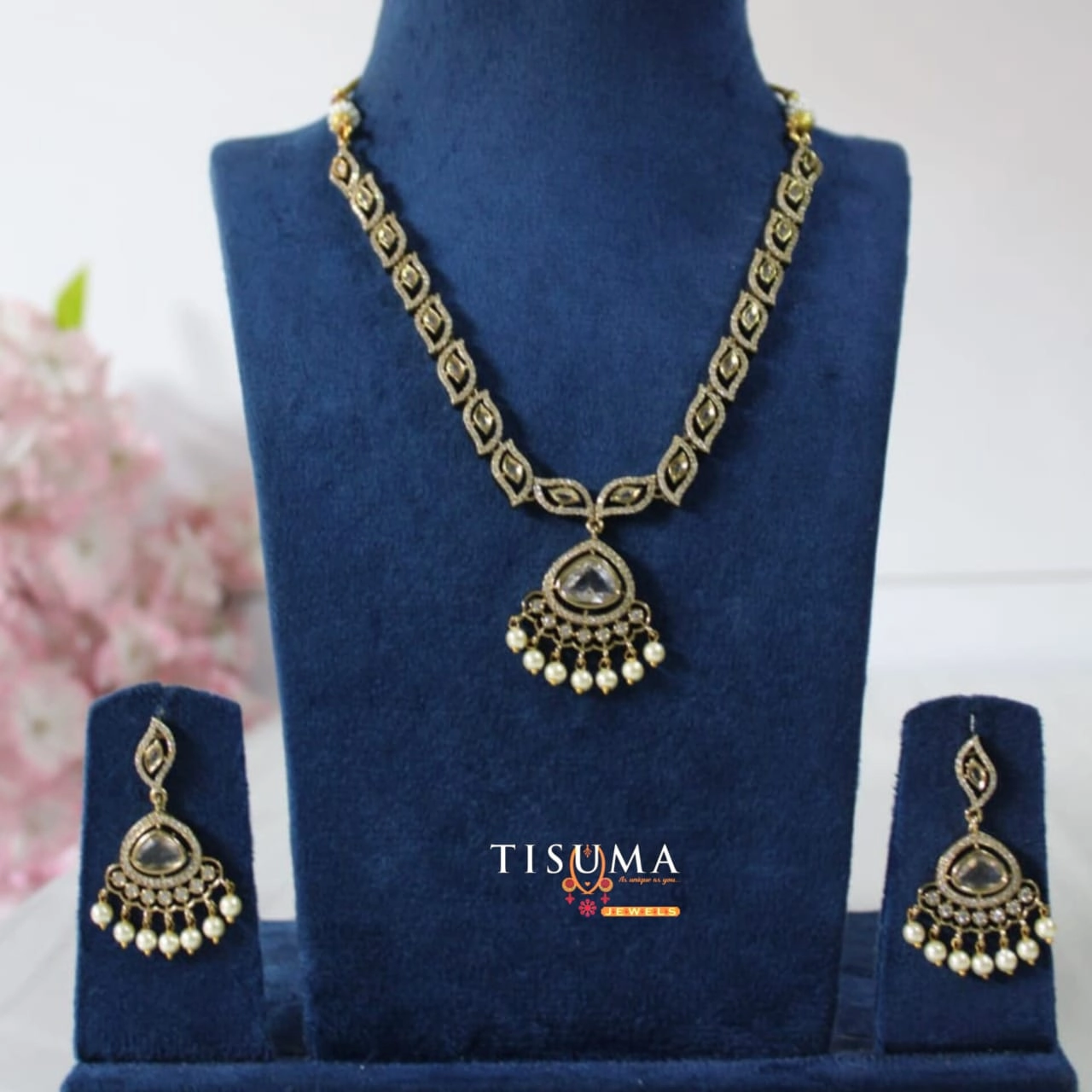 Victorian Pendant Necklace Set
