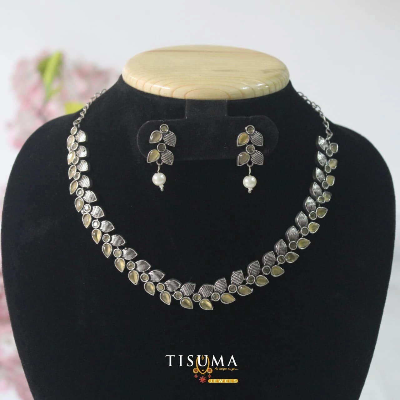 Oxidized Leaf Design Necklace Set