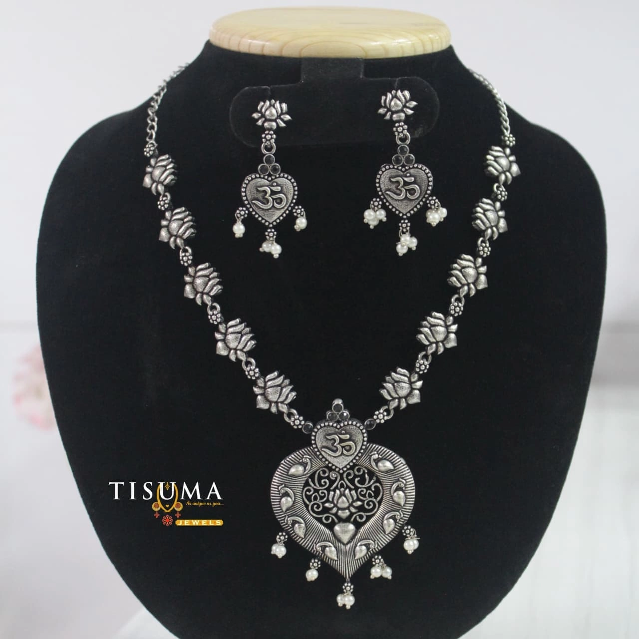 Oxidized Om Symbol Necklace Set