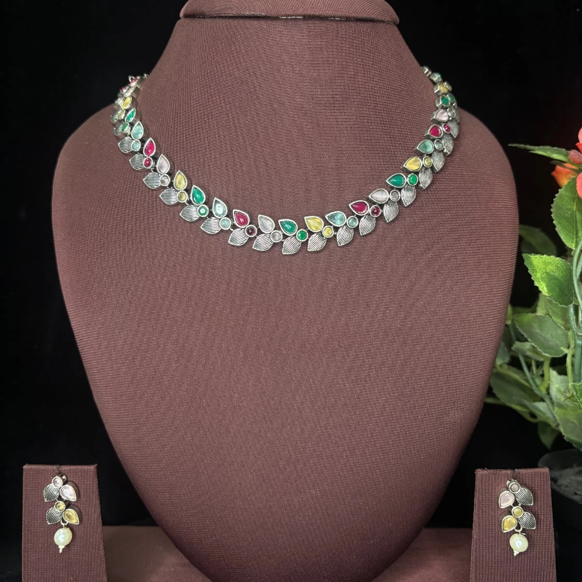 Multicolor Leaf Oxidized Necklace Set