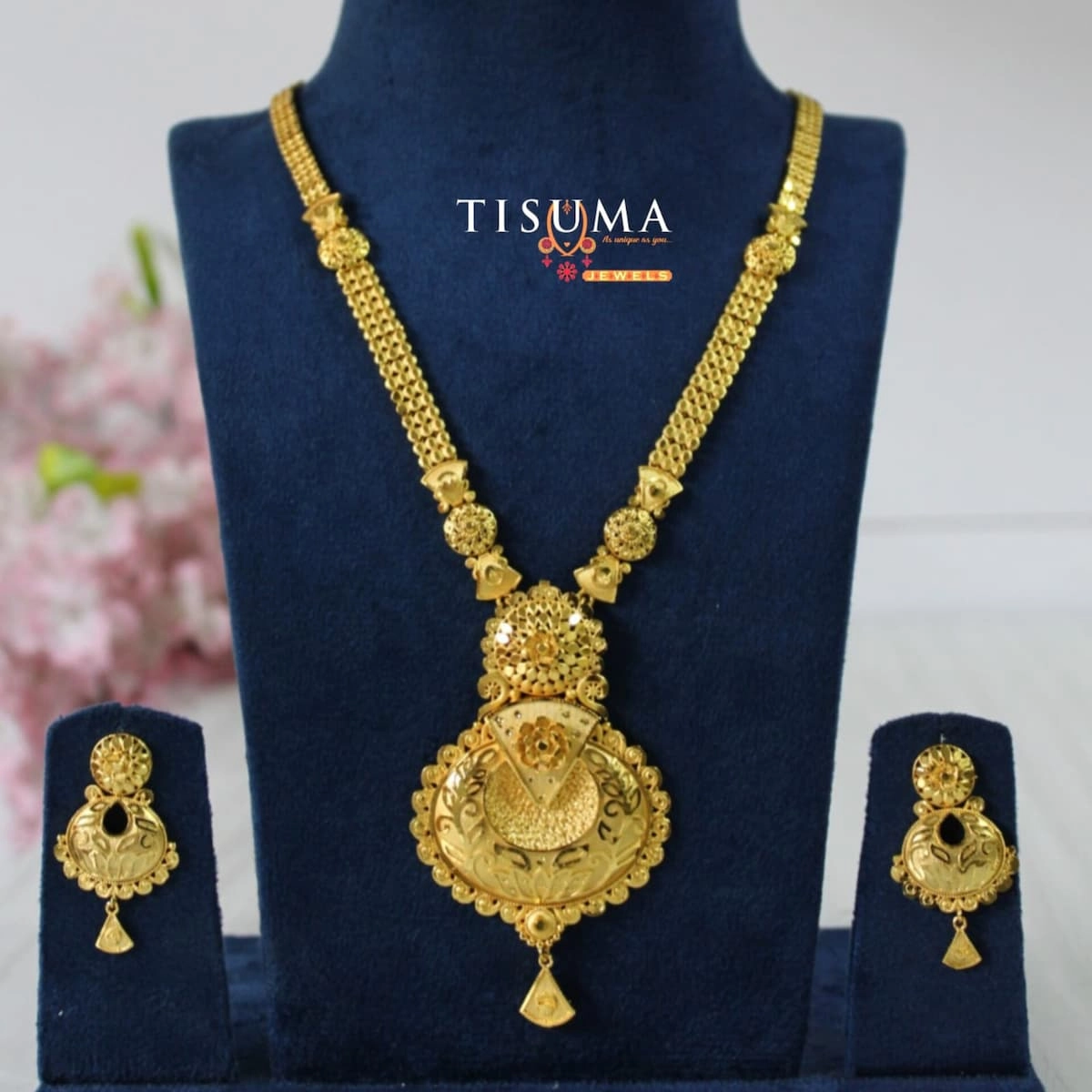 One Gram Traditional Round Pendant Haram
