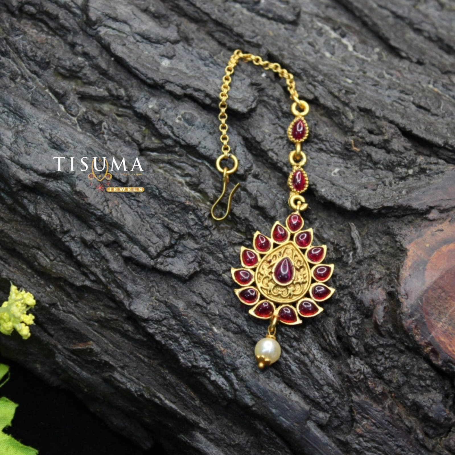 Ruby Teardrop Floral Nethi Sutti