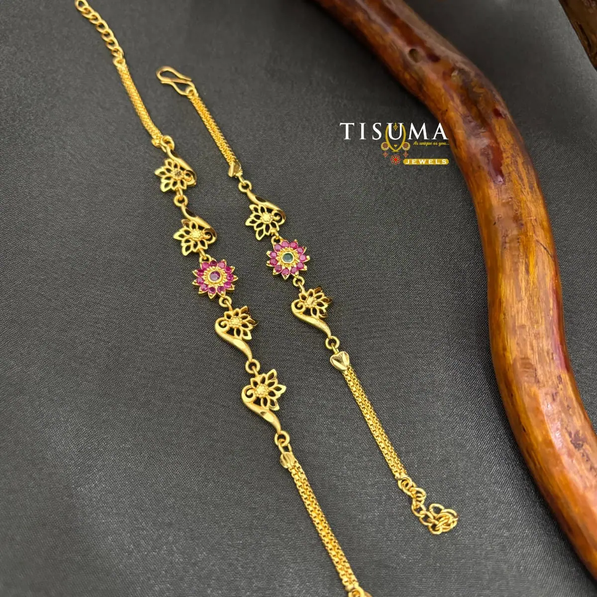 Traditional Gold Plated Floral Vine Motif Kemp Ruby Stone Link Bracelet for Women
