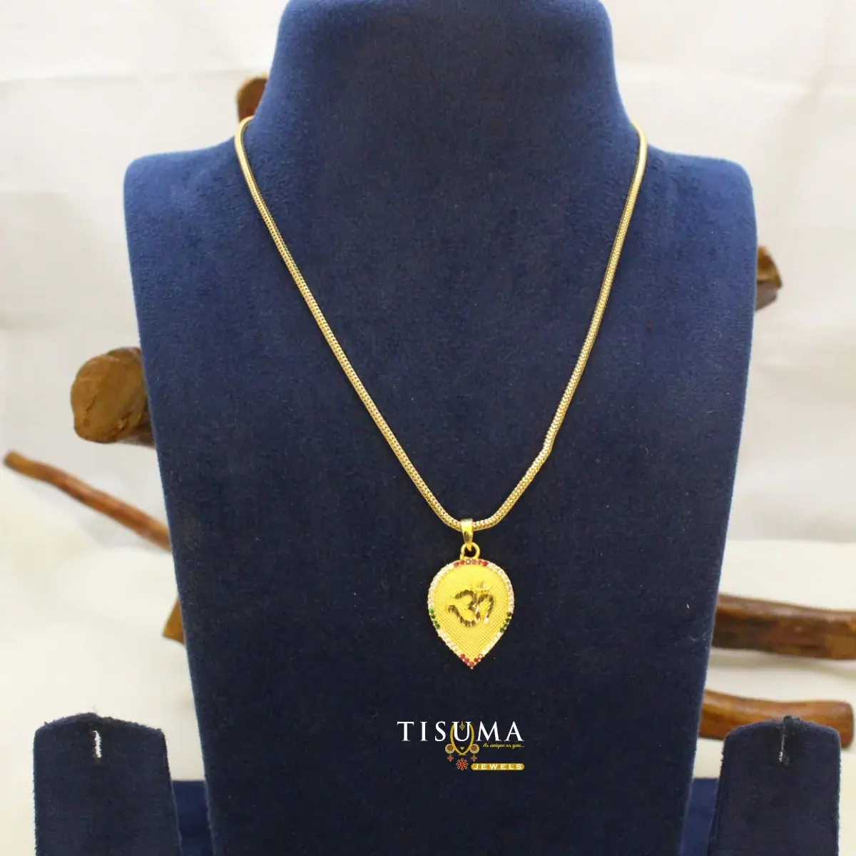 Traditional South Indian Gold Plated Sacred Betel Leaf Motif Om Dollar Pendant with Textured Wheat Chain for Women and Men