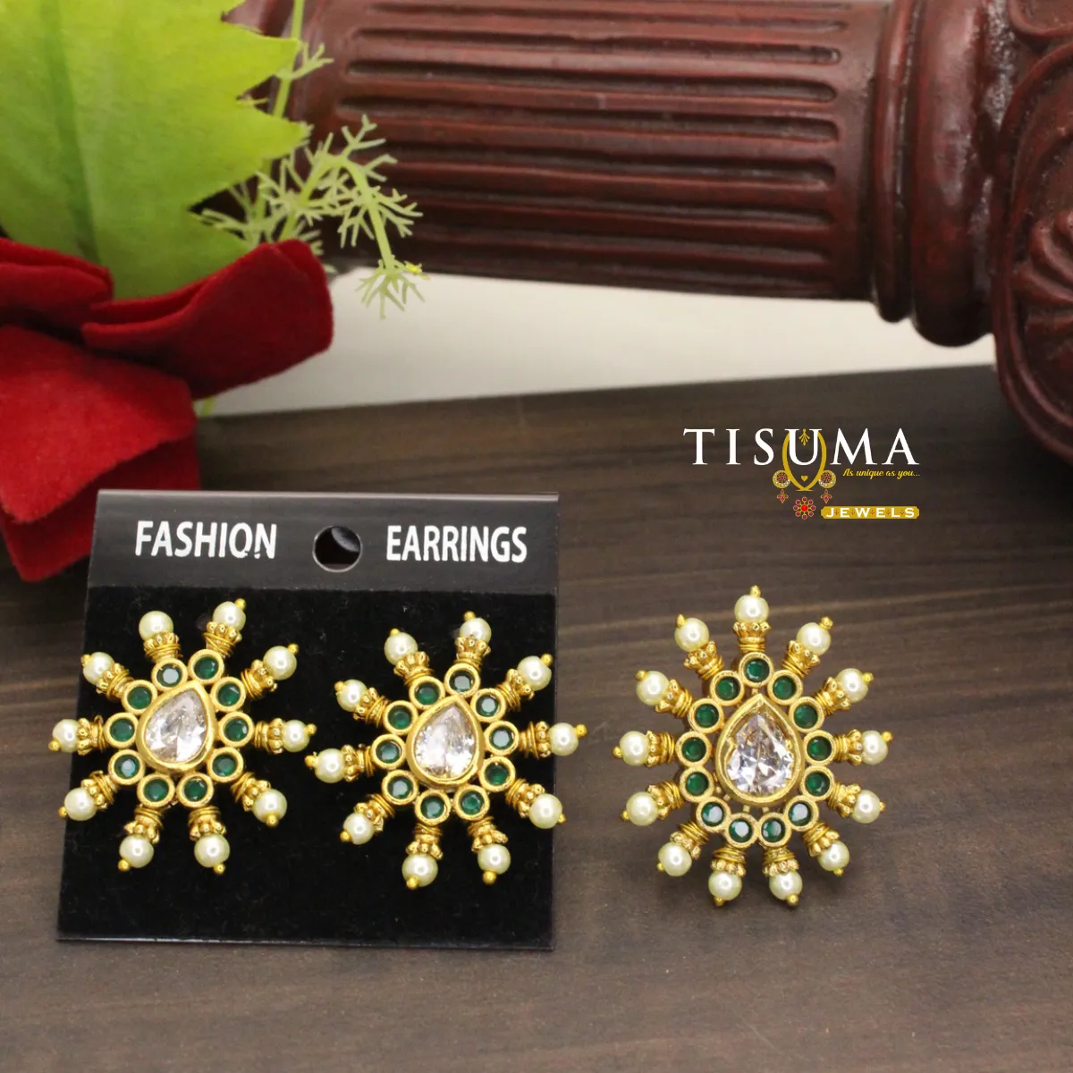TISUMA Jewels gold-tone floral pendant with green stones, clear teardrop centre and matching pearl-drop earrings